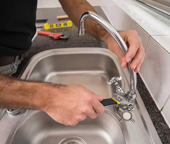 Local Experts for Faucet Repair in Old Jamestown, MO:Schedule Affordable Faucet Repair Services with Us