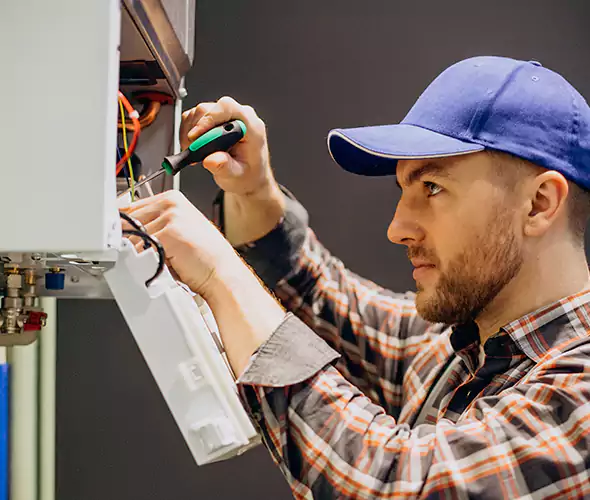 Expert Plumber for Tankless Water Heater Maintenance in Old Jamestown, MO: Schedule Professional Maintenance Services with Us