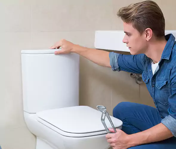 Expert Plumber for Toilet Replacement in Old Jamestown, MO: Schedule Affordable Toilet Replacement Services with Us
