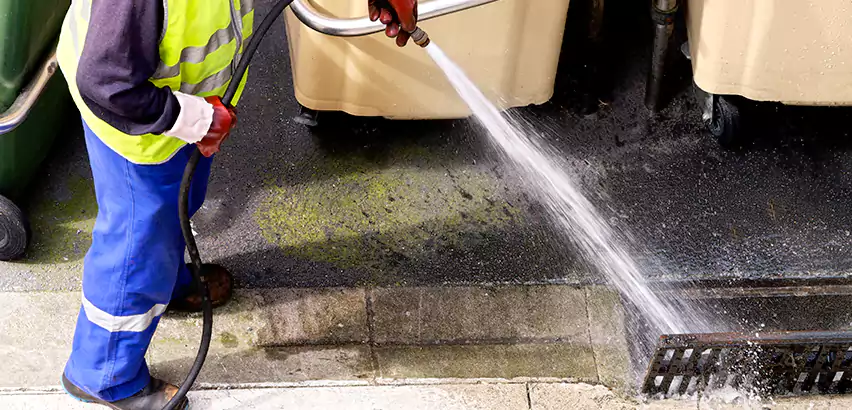 Storm Drain Jetting in Old Jamestown